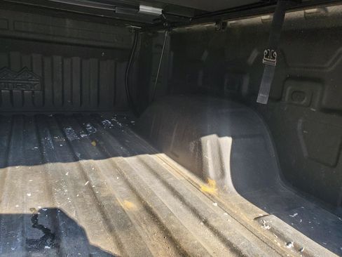 Used 2020 Chevrolet Silverado 1500 High Country w/ Technology Package image 11