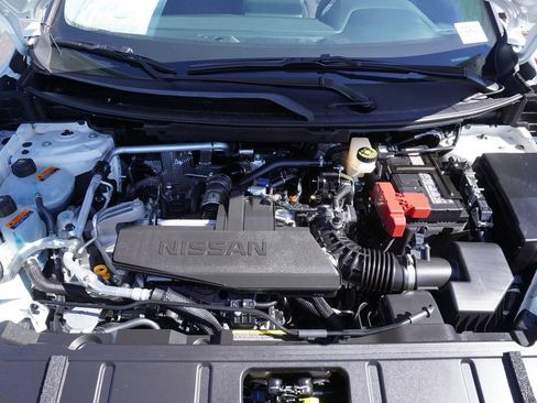 Used 2026 Nissan Rogue SV FWD image 7