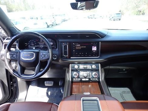 Used 2023 GMC Yukon Denali Ultimate image 21