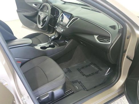 Used 2024 Chevrolet Malibu LT FWD image 26