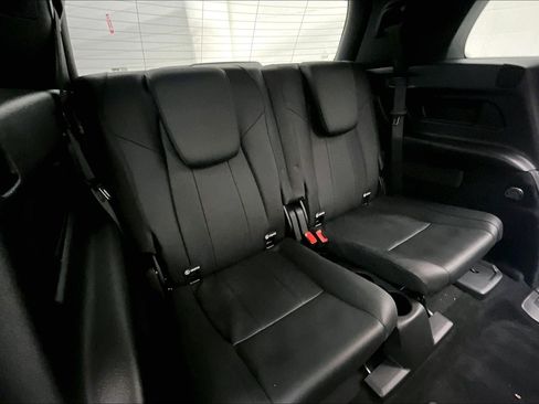 Certified 2022 Mercedes-Benz GLB 250 4MATIC image 36