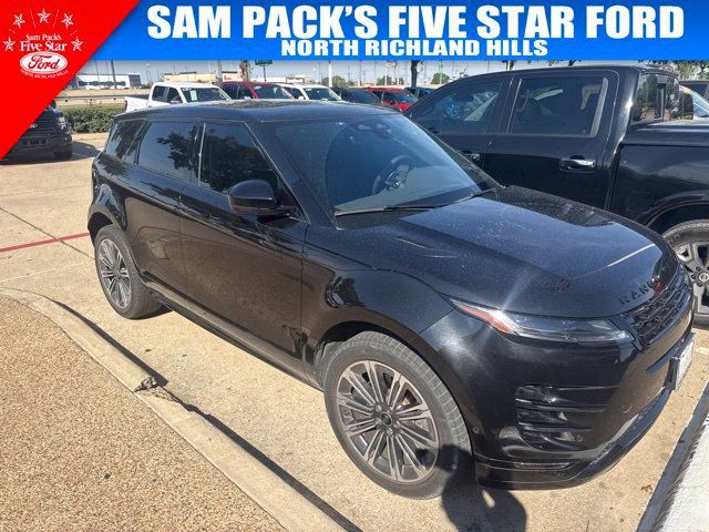 Used 2024 Land Rover Range Rover Evoque Dynamic SE AWD/4WD image 3