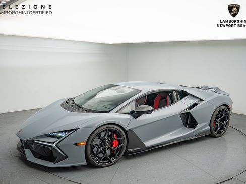 Used 2024 Lamborghini Revuelto image 15