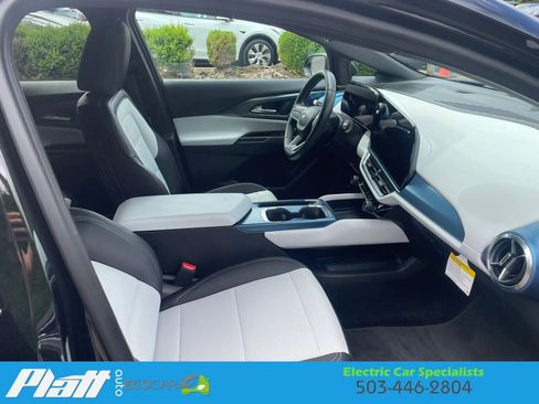 Used 2024 Chevrolet Equinox EV LT FWD image 48