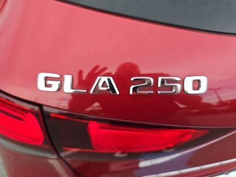 Used 2021 Mercedes-Benz GLA 250 4MATIC image 6