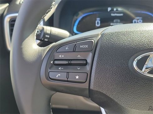 New 2026 Hyundai Venue SEL image 5
