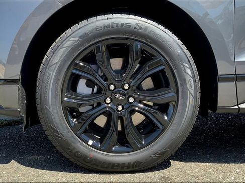 New 2023 Ford Edge SE w/ Black Appearance Package image 12