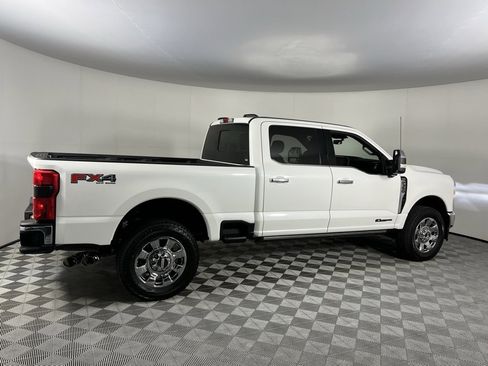 Used 2023 Ford F350 Lariat w/ Lariat Ultimate Package image 5