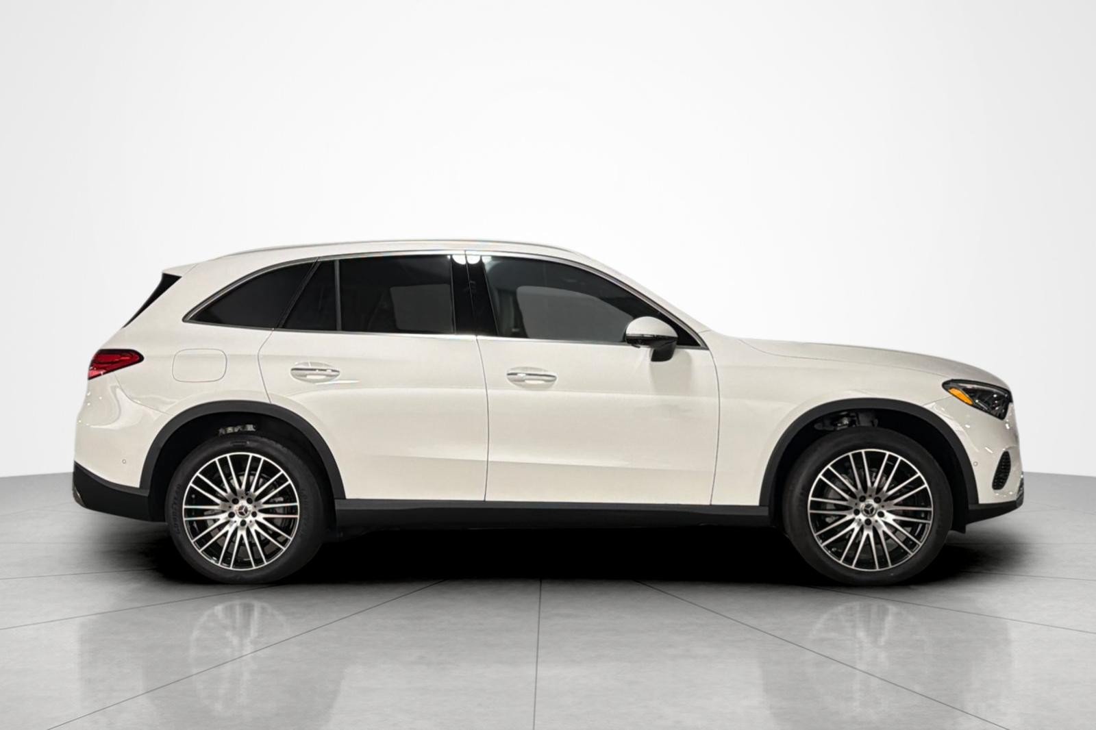 New 2026 Mercedes-Benz GLC 300 image 6
