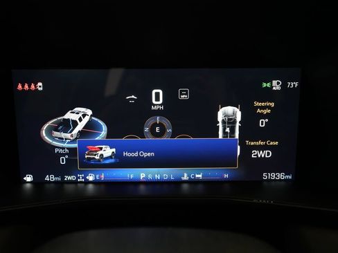 Used 2024 Chevrolet Colorado Z71 w/ Z71 Convenience Package 2 AWD/4WD image 2