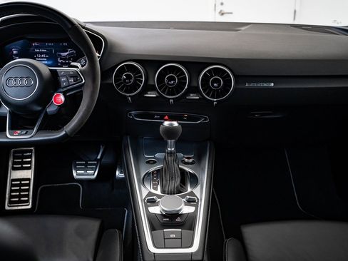 Used 2018 Audi TT RS w/ Technology Package image 31