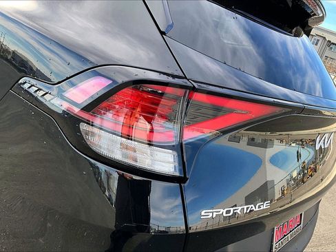 Used 2024 Kia Sportage EX image 28