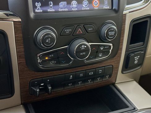 Used 2014 RAM 3500 Laramie AWD/4WD image 18