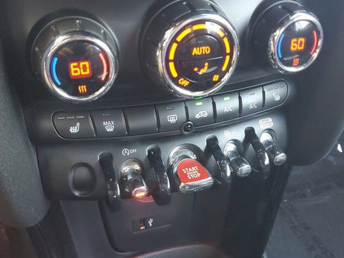 Used 2019 MINI Cooper S FWD image 30