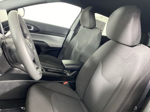 Used 2023 Jeep Compass Sport AWD/4WD image 16