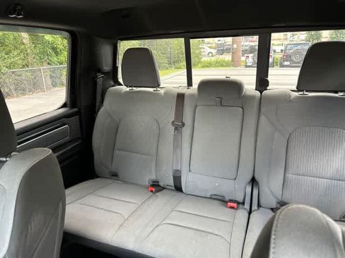 Used 2021 RAM 1500 Big Horn AWD/4WD image 7