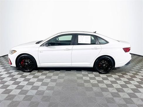 Used 2025 Volkswagen Jetta GLI Autobahn image 5