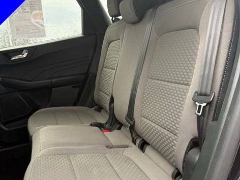 Used 2021 Ford Escape SE image 26