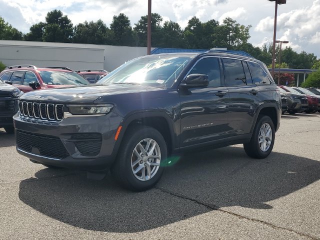 New 2026 Jeep Grand Cherokee Laredo AWD/4WD image 3
