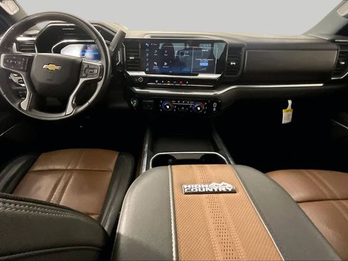 Used 2024 Chevrolet Silverado 2500 High Country w/ Technology Package AWD/4WD image 15