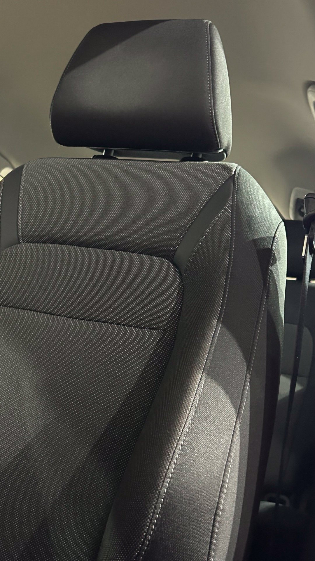 Used 2023 Honda CR-V LX image 38