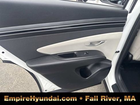 Used 2024 Hyundai Tucson SEL w/ Convenience Package AWD/4WD image 17