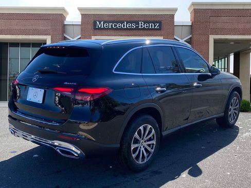 Certified 2025 Mercedes-Benz GLC 300 4MATIC image 5