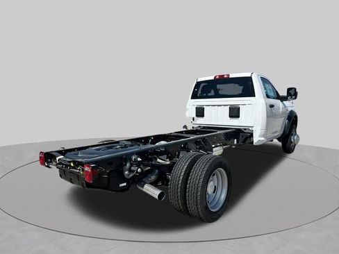 New 2026 RAM 4500 Tradesman w/ Chrome Appearance Group AWD/4WD image 3