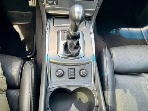 Used 2013 INFINITI G37 x Sedan w/ Premium Pkg AWD/4WD image 25