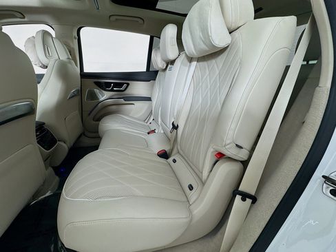 New 2026 Mercedes-Benz EQS 550 4MATIC SUV image 7