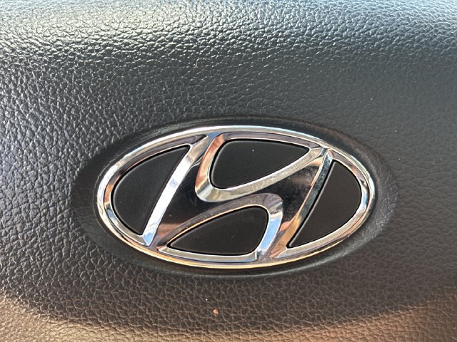 Certified 2021 Hyundai Kona Limited w/ Cargo Package FWD image 27