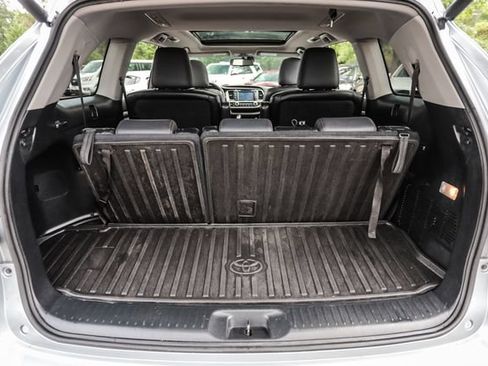 Used 2015 Toyota Highlander Limited Platinum AWD/4WD image 59