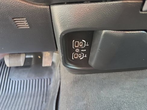 Used 2022 RAM 1500 Big Horn AWD/4WD image 17