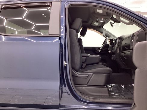 Used 2020 Chevrolet Silverado 1500 Custom Trail Boss w/ Custom Convenience Package image 17