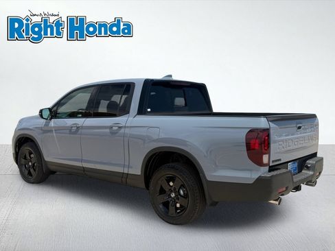 New 2026 Honda Ridgeline Black Edition image 4