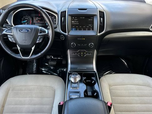 Used 2019 Ford Edge SEL AWD/4WD image 16