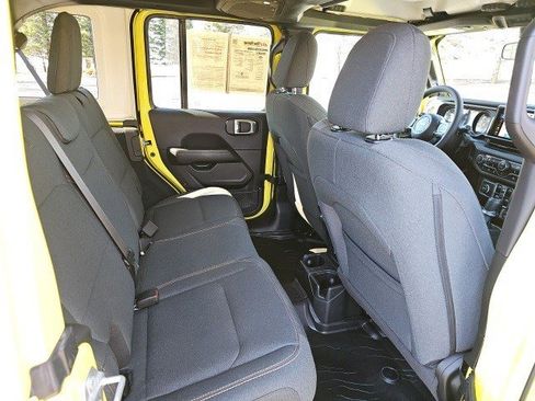 Used 2024 Jeep Wrangler Sahara image 16