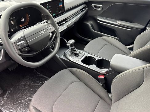 New 2026 Kia K4 FWD image 10