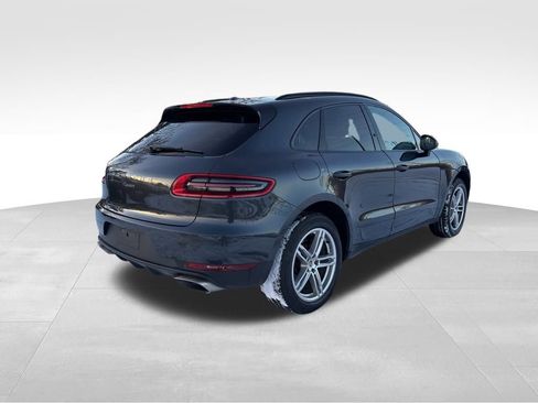 Used 2018 Porsche Macan image 23