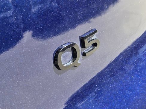 Used 2025 Audi Q5 Premium Plus w/ Premium Plus AWD/4WD image 15