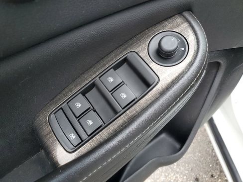 Used 2016 Chevrolet Malibu LT w/ Sun And Convenience Package image 20