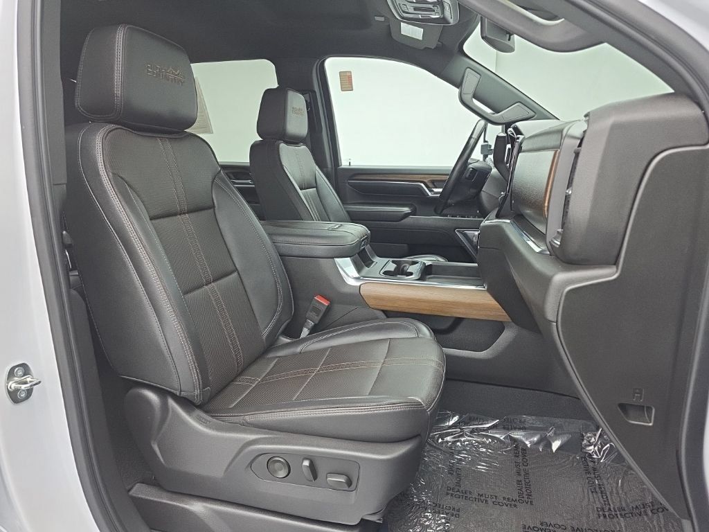 Used 2024 Chevrolet Silverado 3500 High Country AWD/4WD image 57
