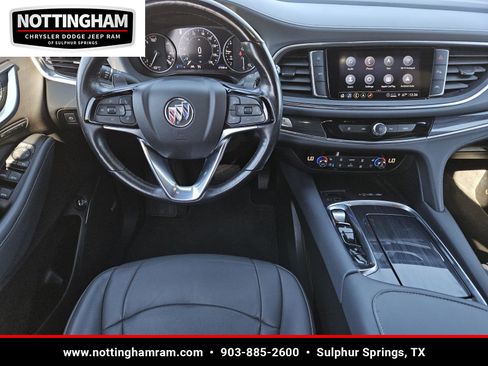 Used 2024 Buick Enclave Premium image 10