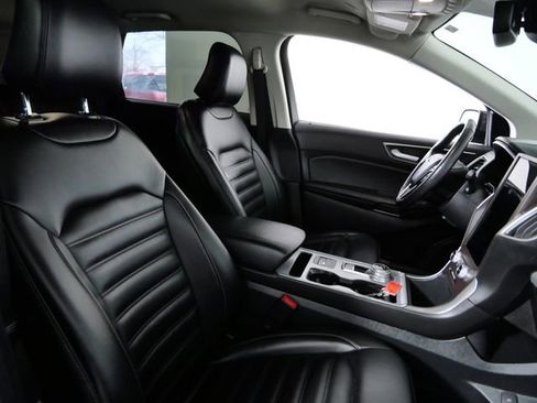 Certified 2021 Ford Edge SEL w/ Convenience Package image 11