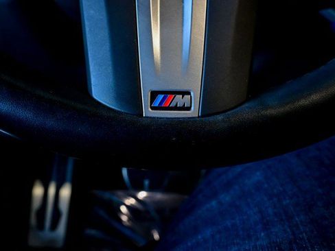 Used 2022 BMW X7 xDrive40i w/ M Sport Package image 47