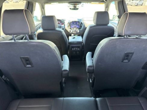 Used 2023 Chevrolet Traverse Premier AWD/4WD image 14