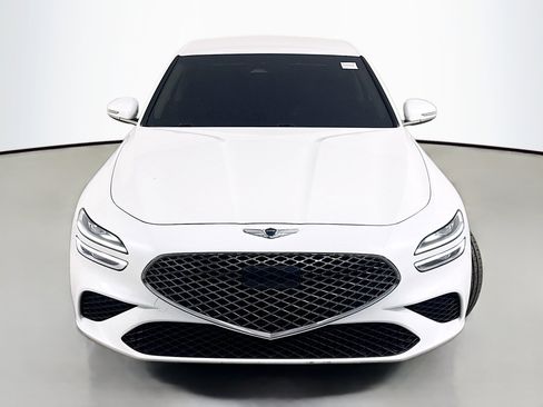 Used 2022 Genesis G70 3.3T image 2