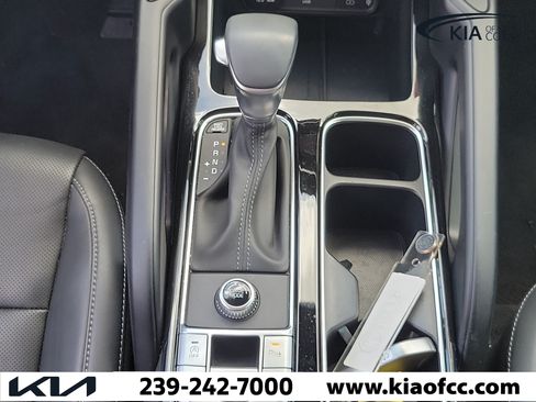 Certified 2024 Kia Telluride S FWD image 19