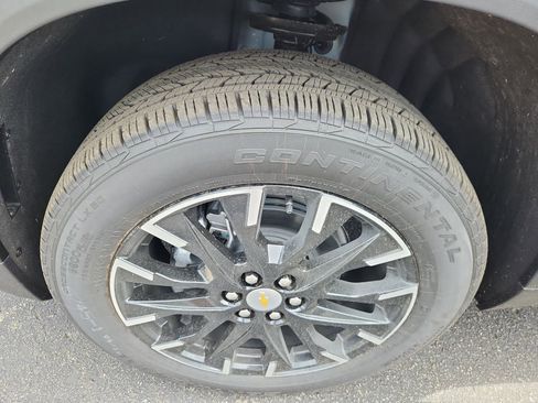 New 2025 Chevrolet Traverse LT w/ Sun and Wheel Package image 17