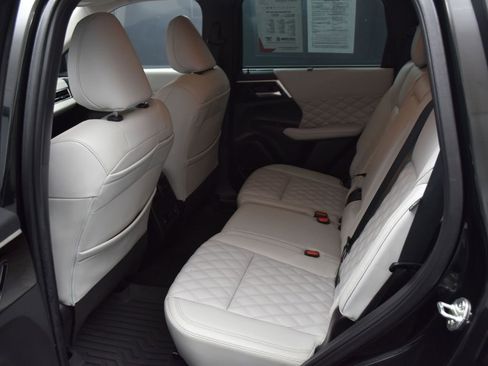 Used 2023 Mitsubishi Outlander SEL 40th Anniversary image 19